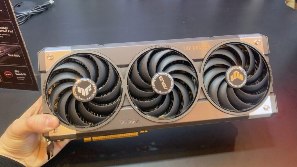 كارت الشاشة AMD Radeon RX 9070 XT